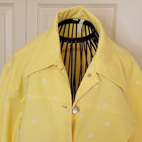 YELLOW Denim Jacket with White Embroidery Size Medium - Picture 2 of 12